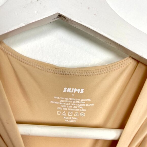 SKIMS Fits Everybody High Neck Bodysuit in Clay Size Small - Picture 6 of 8